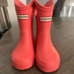Toddler size 4 Hunter boots